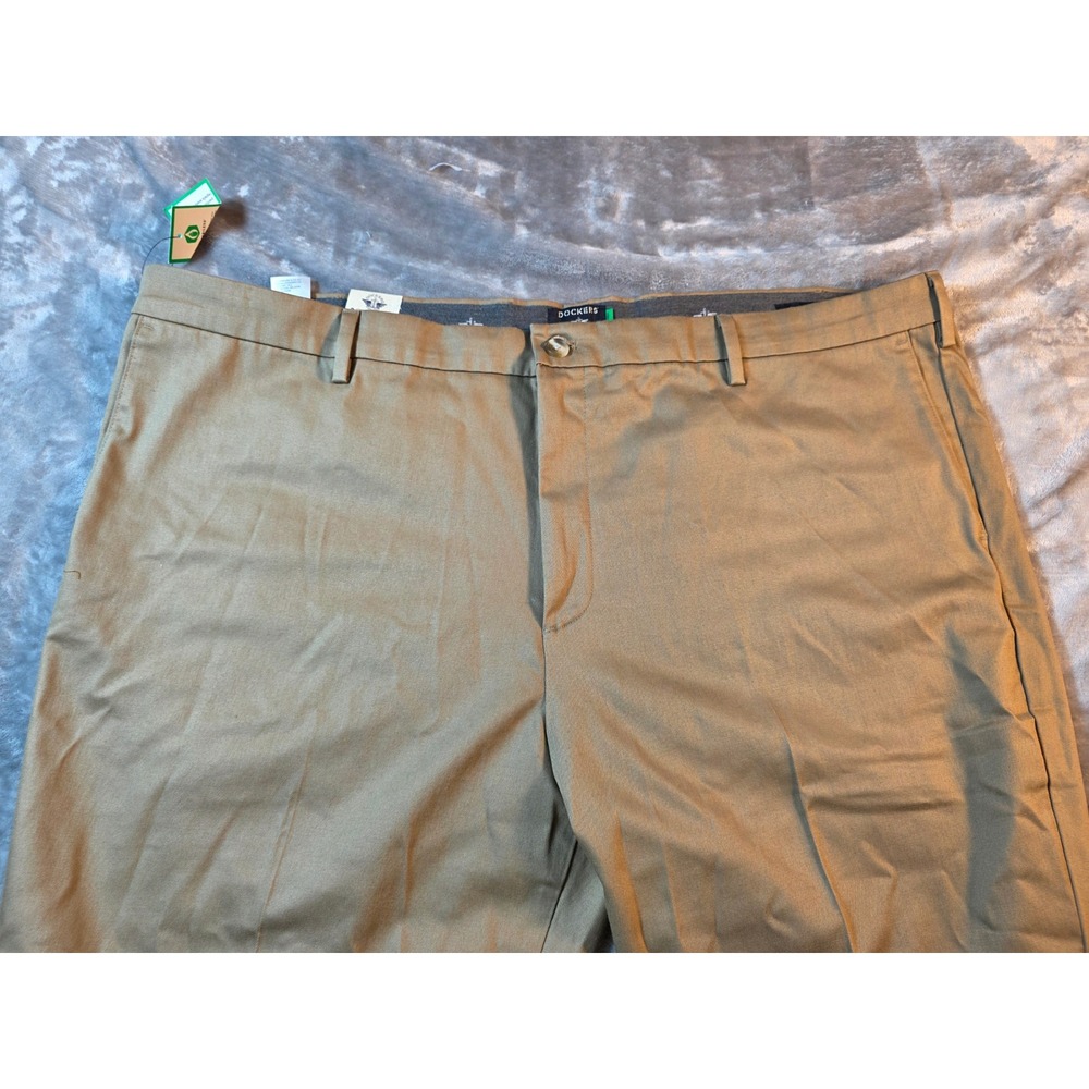 Dockers Signature Khaki Pants Mens 48x29 Tan Iron Free Straight Big & Tall NWT - Picture 2 of 8